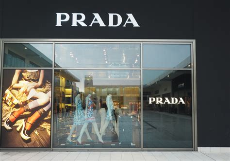 prada spaccio civitanova marche|Elenco Outlet e Spacci Aziendali in Marche. .